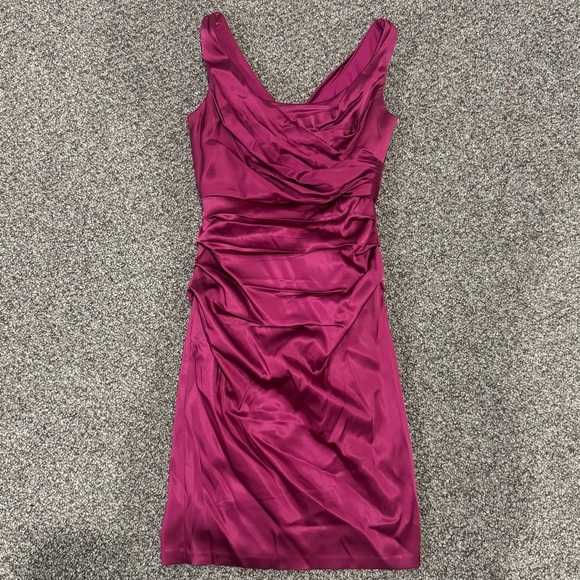 Suzy Chin for Maggy Boutique silky ruched sheath dress ❤️ - Picture 2 of 7